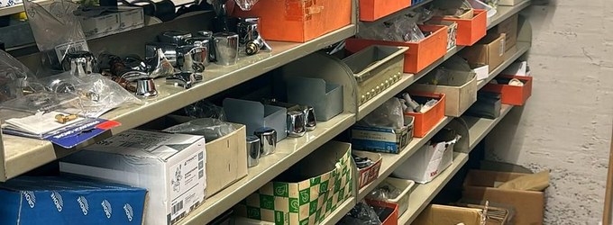 <strong>Liegenschafts-Check</strong>
<p>Feste Rundgänge durch unsere Haustechniker, Kleinreparaturen direkt vor Ort, digitale Dokumentation.</p>